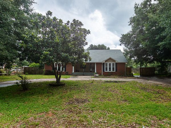 8371 Miranda Street, Navarre, FL 32566
