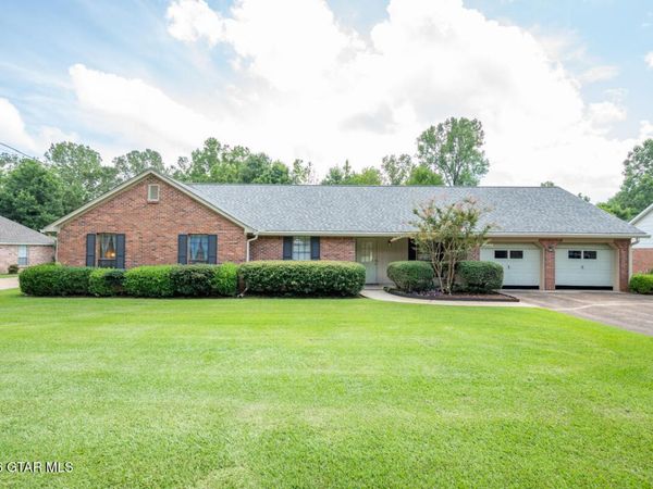 601 Shadowood Lane, Starkville, MS 39759
