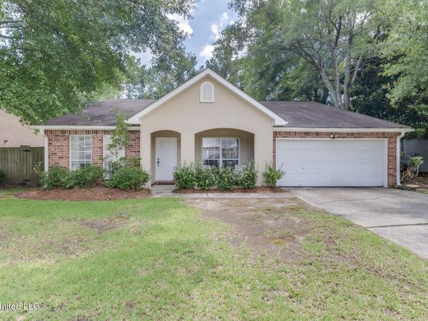 3612 Miles Lane, Ocean Springs, MS 39564