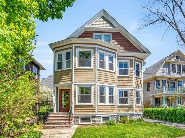 847 South St, Unit 1, Boston, MA 02131