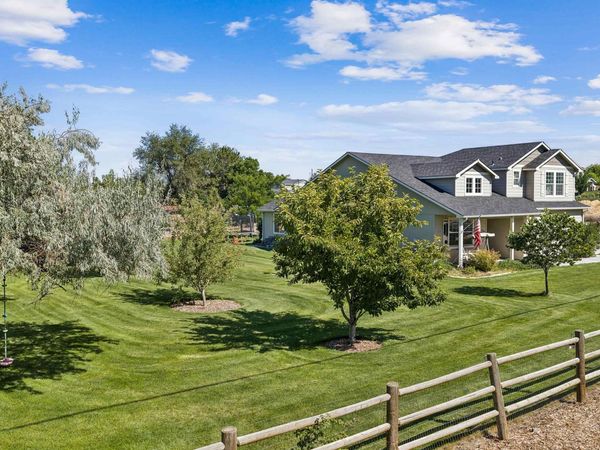 740 S School Ave, Kuna, ID 83634