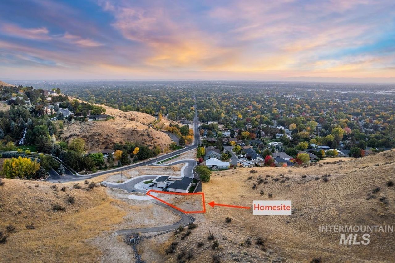 5513 N Polecat Lofts Ln, Boise, ID 83703 Main Photo