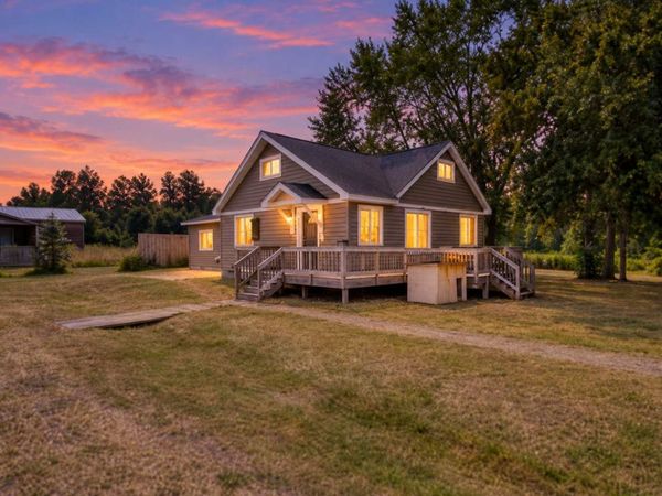 8546 E Spaulding Road, South Range, WI 54874