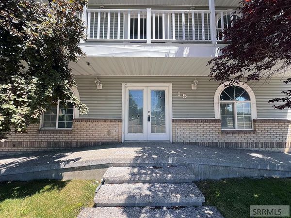 15 W Walker Street, BLACKFOOT, ID 83221