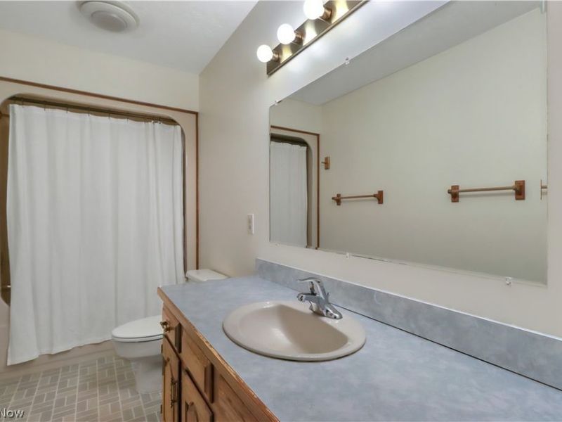 11785 Arbor Glen Drive, Chardon, OH 44024 Photo 24