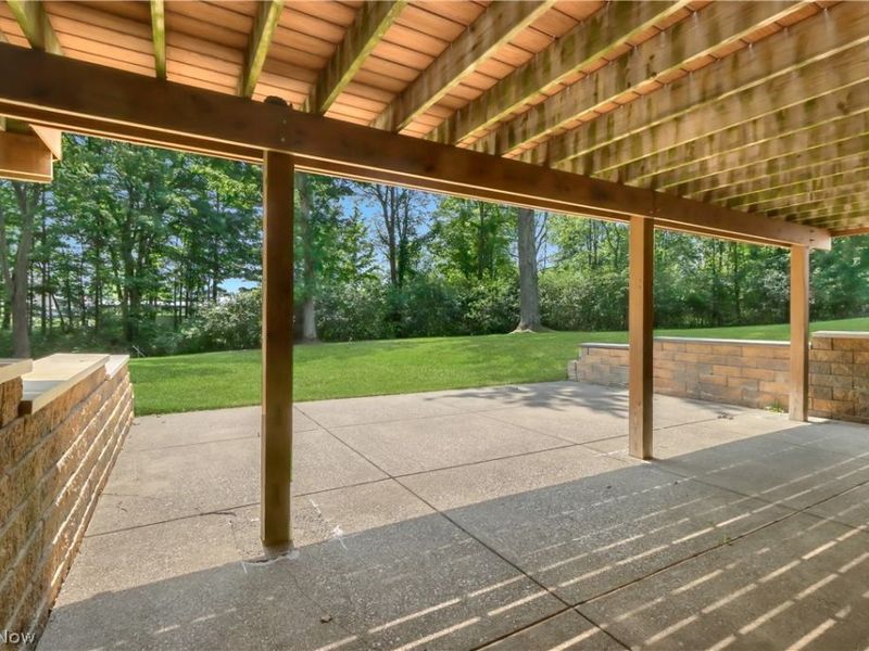 11785 Arbor Glen Drive, Chardon, OH 44024 Photo 37