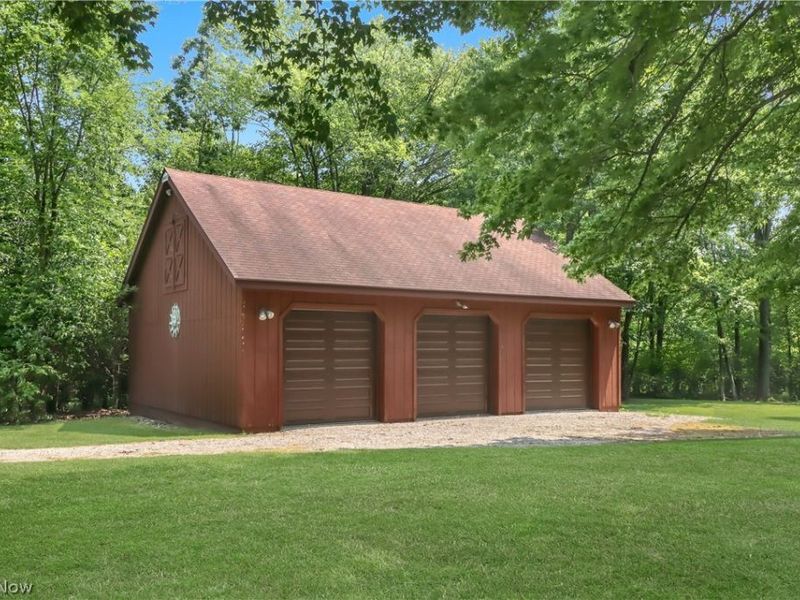 11785 Arbor Glen Drive, Chardon, OH 44024 Photo 41