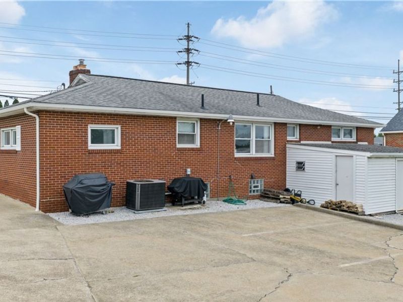 Middlebranch Avenue NE, Canton, OH 44721 Photo 9