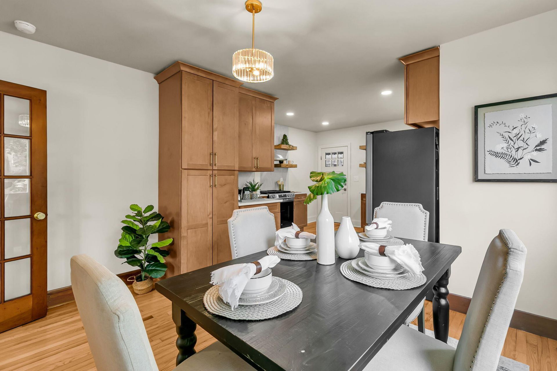 161 Gordon Street Photo 10