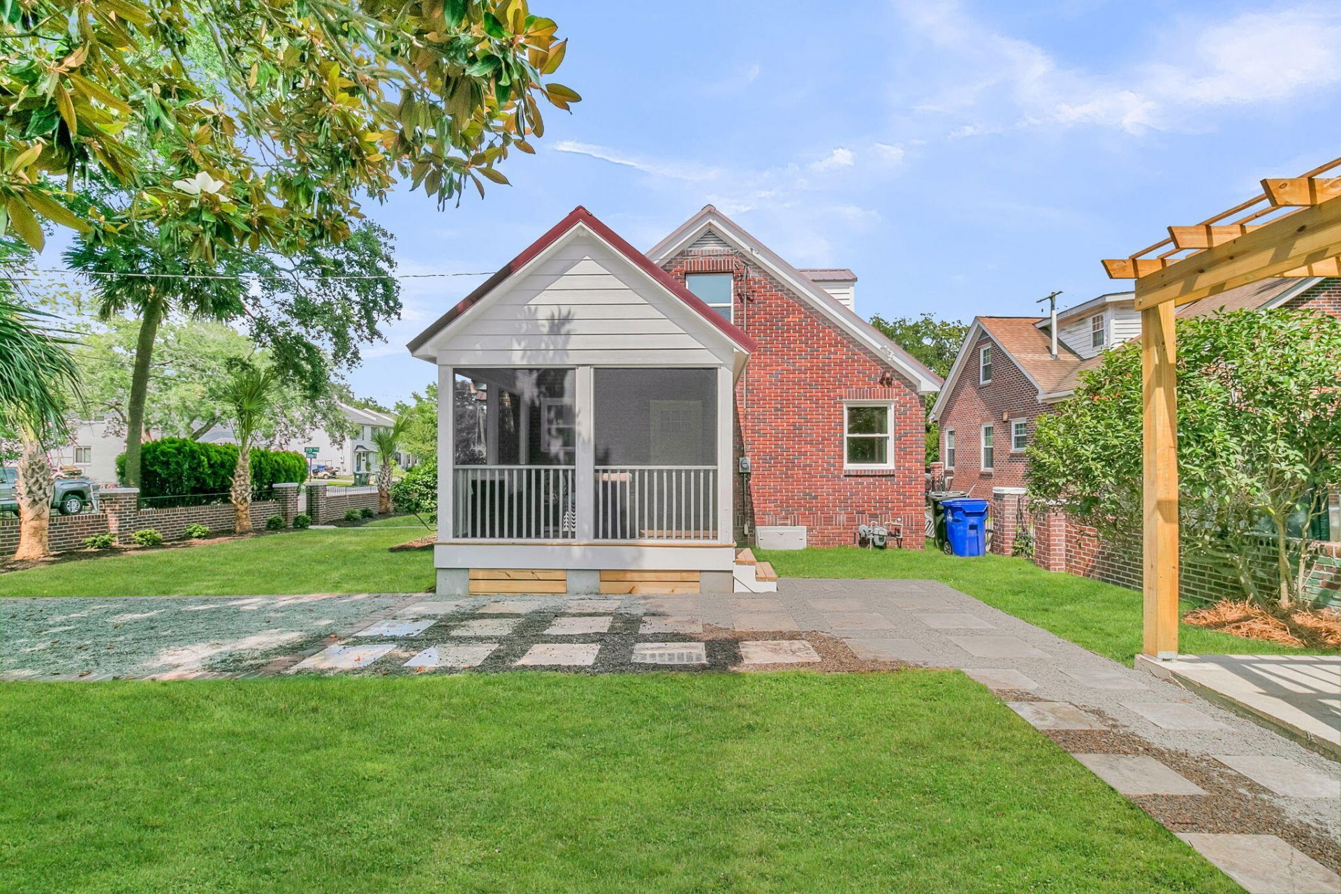 161 Gordon Street Photo 33
