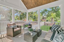 161 Gordon Street photo 4