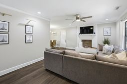 16 Wiggins Road photo 4