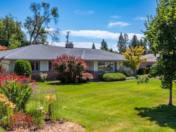 4315 S STONE St, Spokane, WA 99223