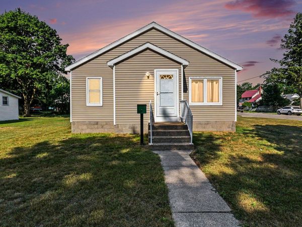 509 N Delia Street, Ludington, MI 49431