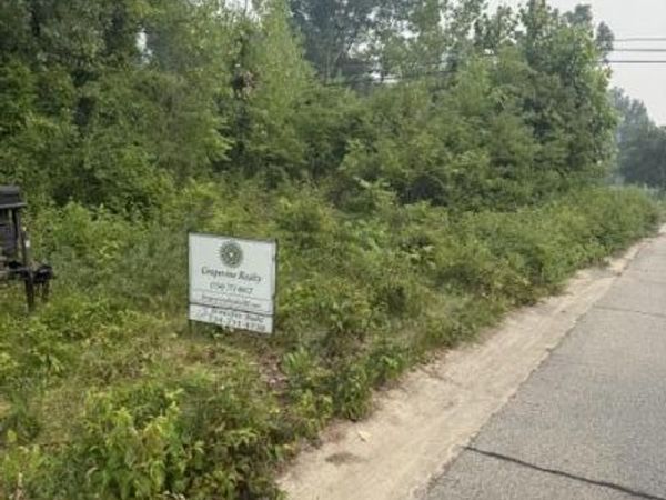 23287 Golfview Drive, Grosse Ile, MI 48138