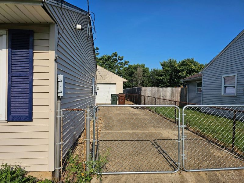 3007 Roslyn Dr, Middletown, OH 45044 Photo 3