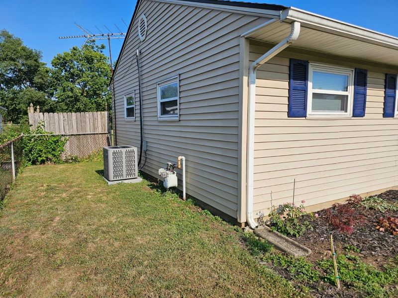 3007 Roslyn Dr, Middletown, OH 45044 Photo 4