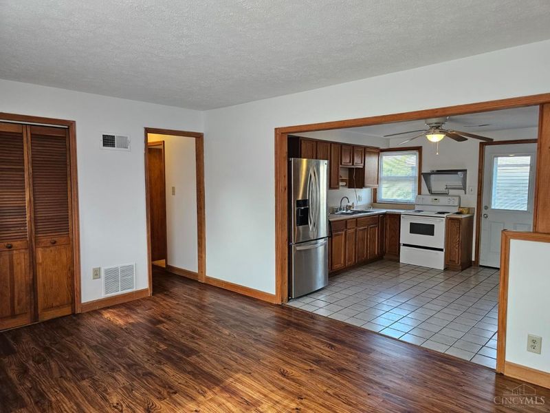 3007 Roslyn Dr, Middletown, OH 45044 Photo 9