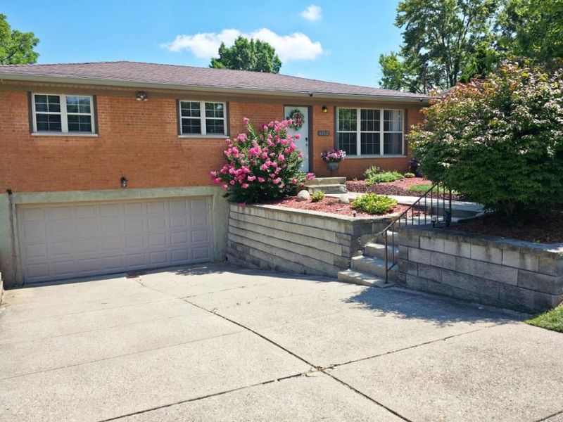 4142 Clearpoint Drive, Green Township, OH 45247 Photo 3