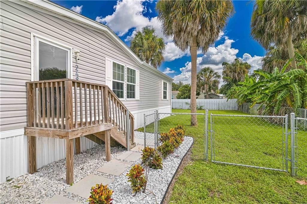 2481 Austin Smith Ct, North Fort Myers, FL 33917 Photo