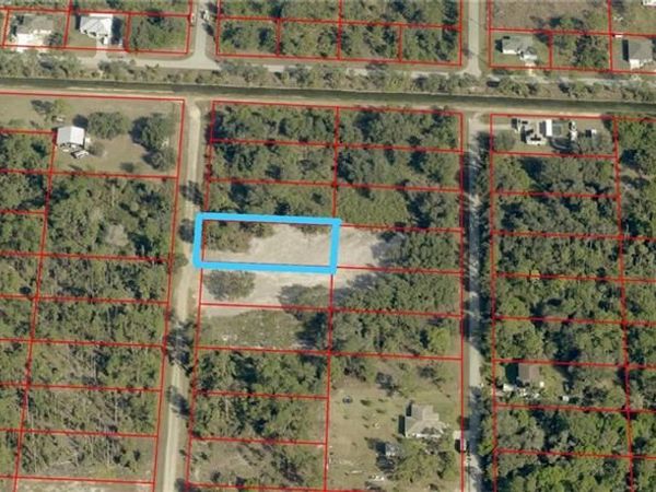 716 Monroe AVE , LEHIGH ACRES, FL 33972