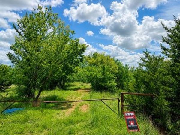 1441 County Street 2964 , Blanchard, OK 73010
