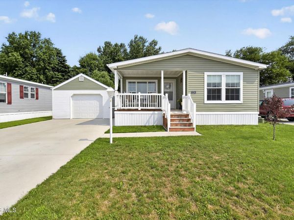 14900 County Road H , Wauseon, OH 43567