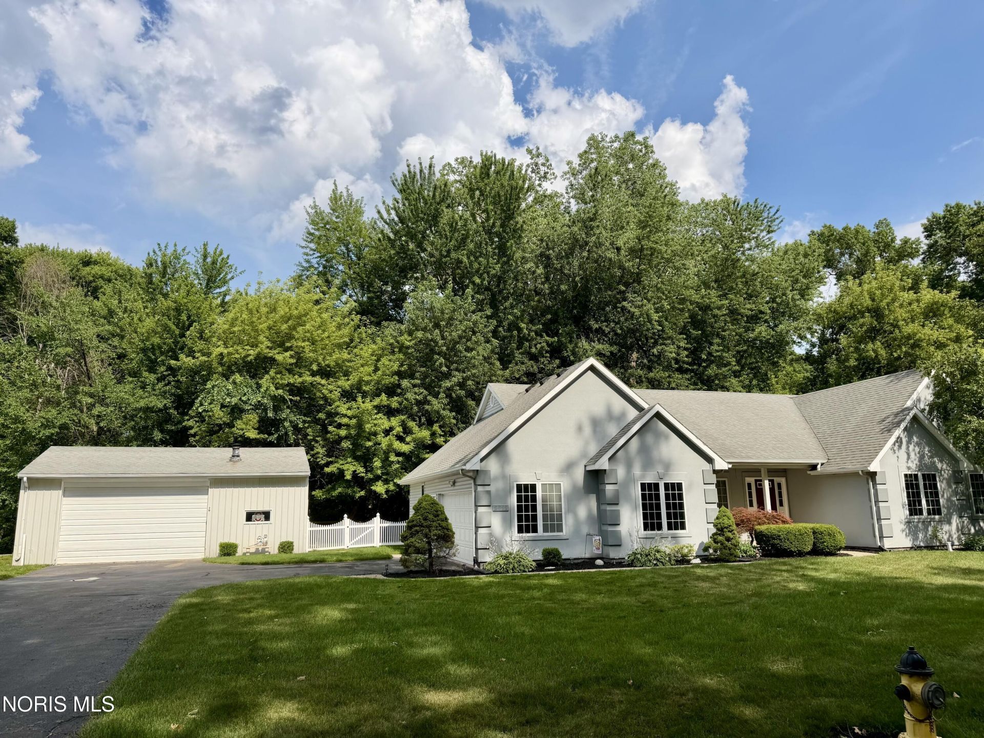 2312 Ronaldo Road , Toledo, OH 43615 Main Photo