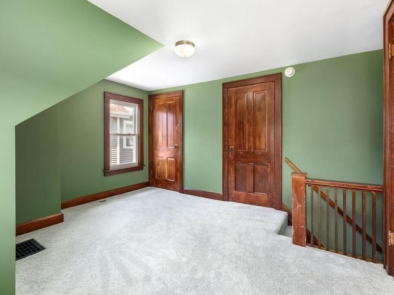 2734 Ridge Avenue , Columbus, OH 43204 Photo 16