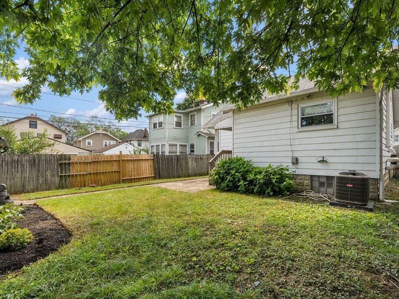 2734 Ridge Avenue , Columbus, OH 43204 Photo 32