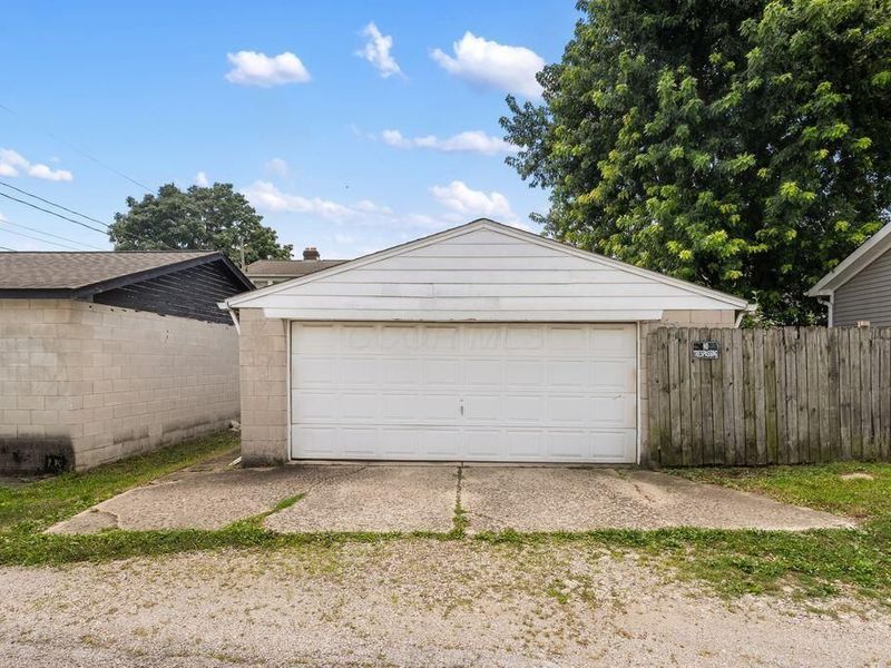 2734 Ridge Avenue , Columbus, OH 43204 Photo 33