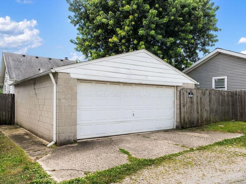 2734 Ridge Avenue , Columbus, OH 43204 Photo 34