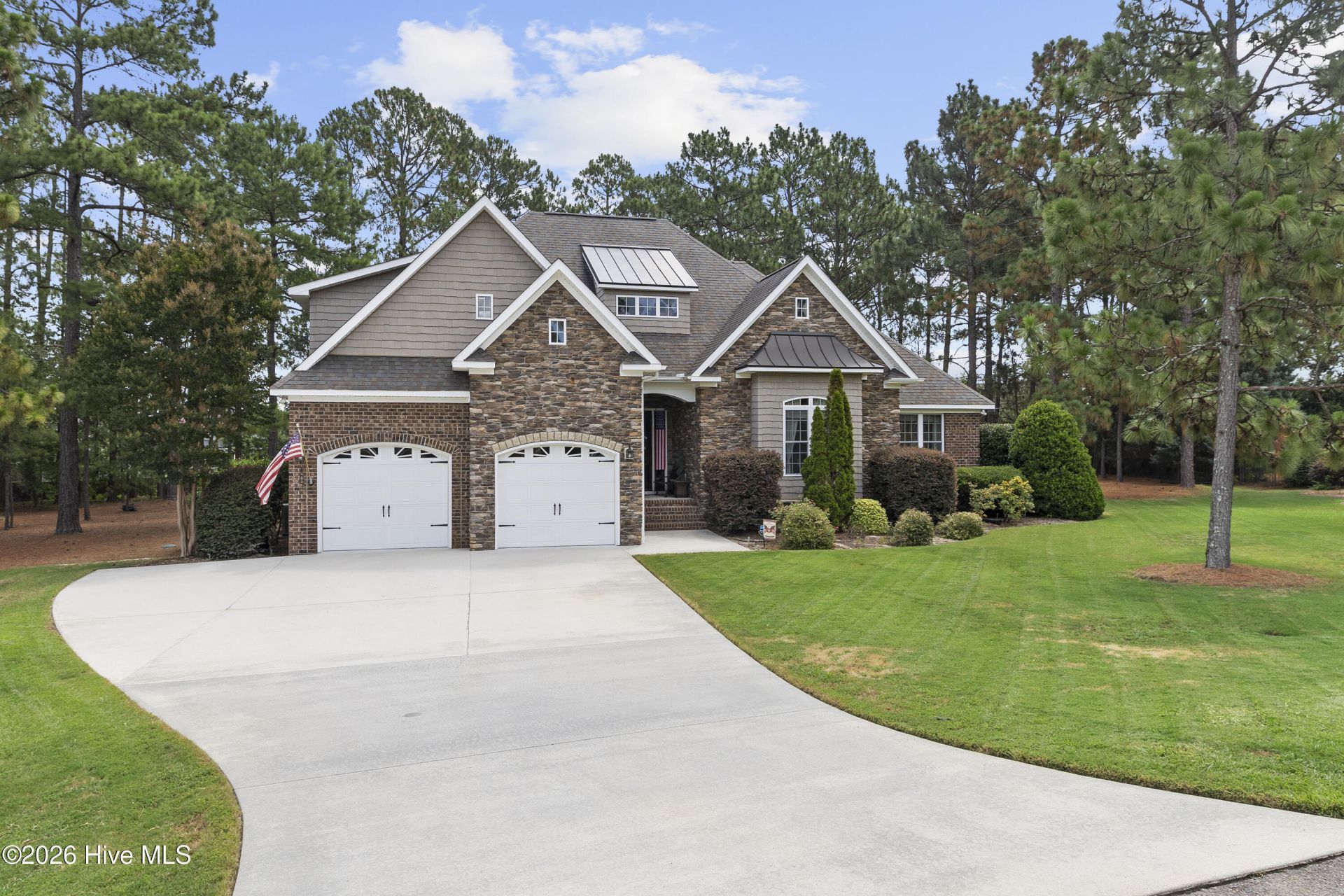 107 Tomahawk Court, Whispering Pines, NC 28327 Main Photo