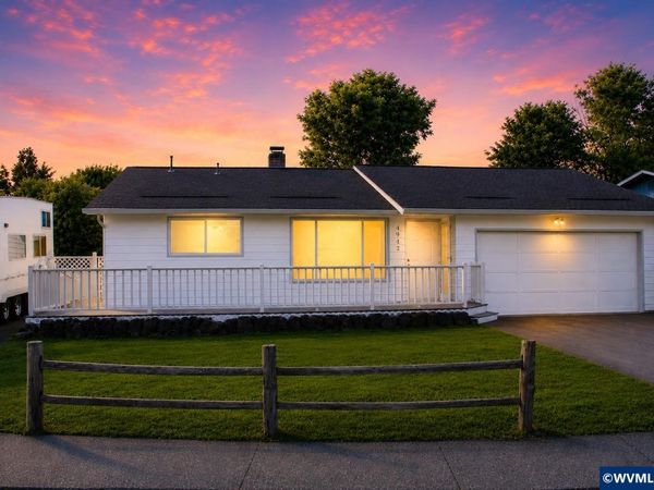 4942 Oak Park Dr NE, Salem, OR 97305