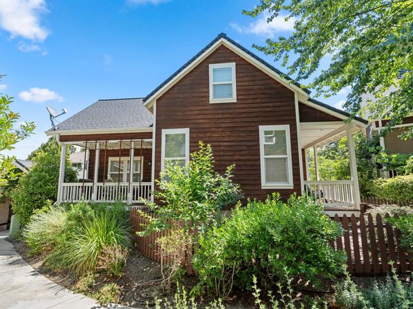 2277 Siskiyou Boulevard, Ashland, OR 97520