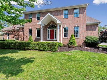 3276 Shorewood Avenue, Fort Gratiot Twp, MI 48059