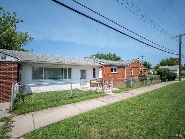 5990 Jackson Street, Taylor, MI 48180