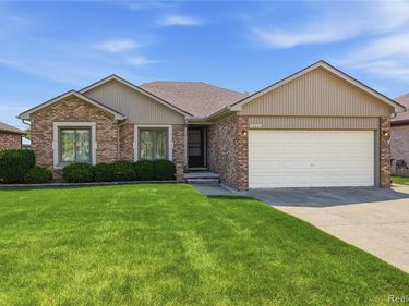 35654 Wellston Avenue, Sterling Heights, MI 48312