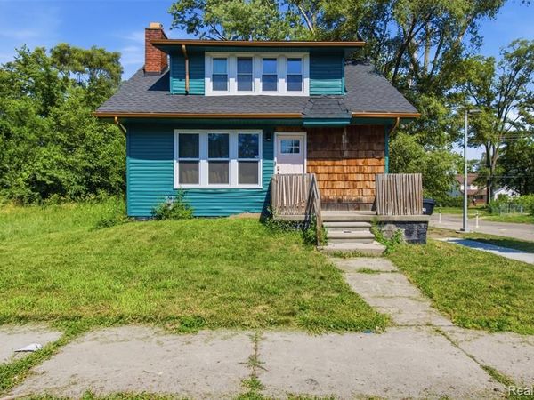 16800 Santa Rosa Drive, Detroit, MI 48221