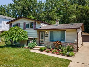 8308 Orhan Street, CANTON, MI 48187