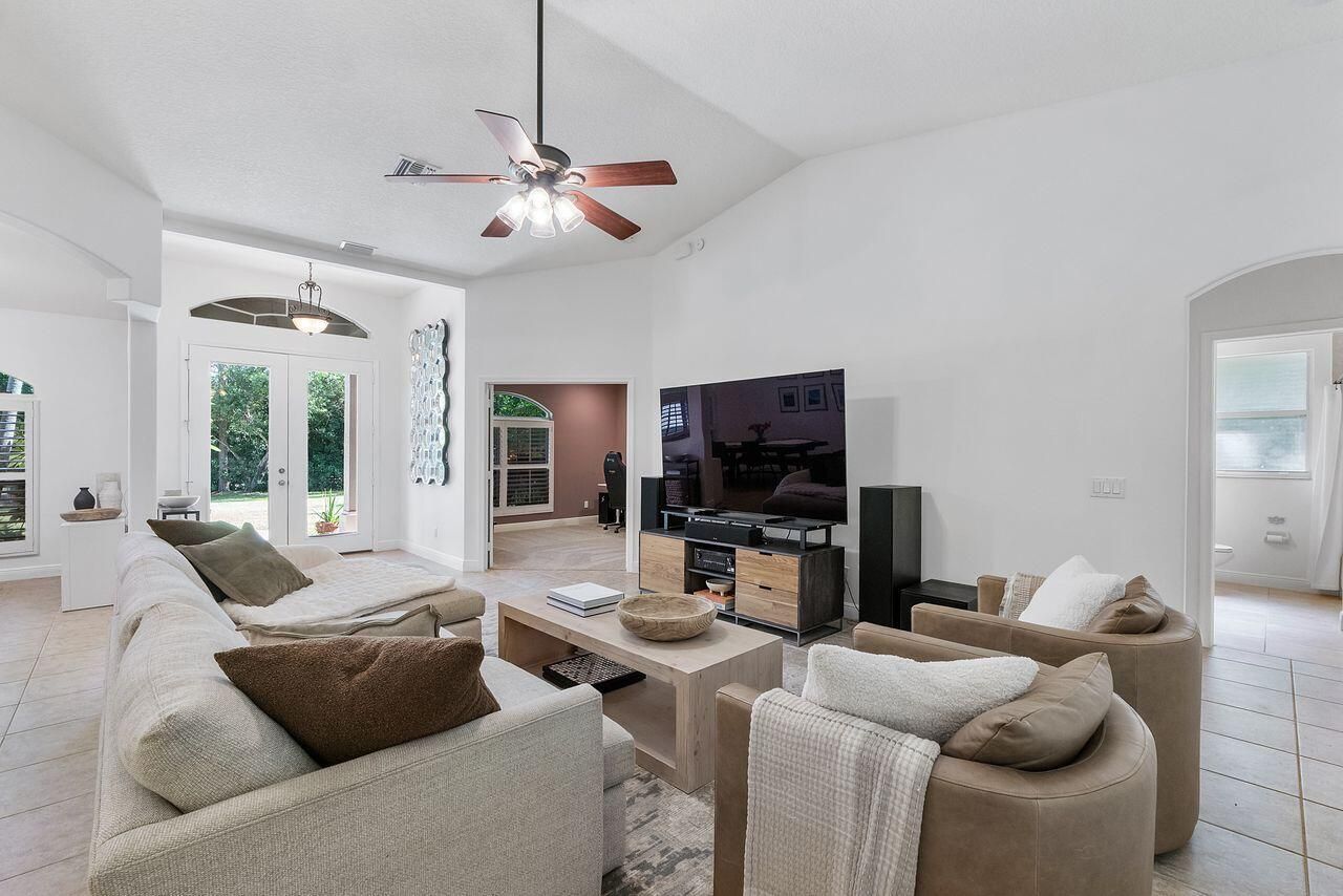 9608 Mockingbird Trail, Jupiter Farms, FL 33478 Photo