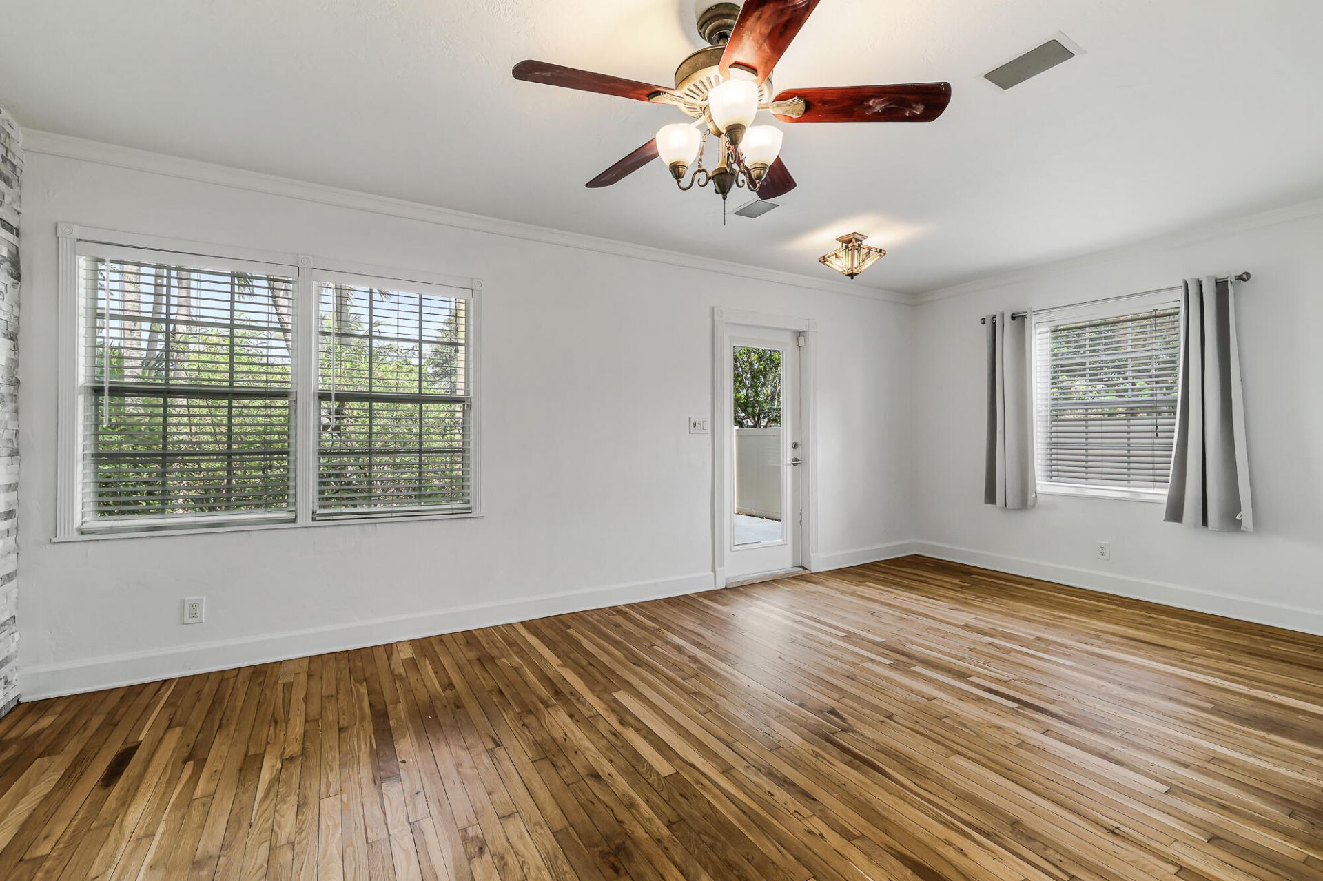 1432 NE 2nd Avenue, Fort Lauderdale, FL 33304 Photo