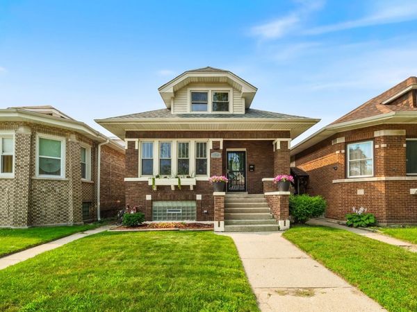 1725 E 84th Street, Chicago, IL 60617