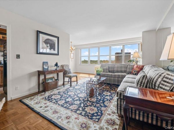 555 Kappock Street, Unit 10U, Bronx, NY 10463