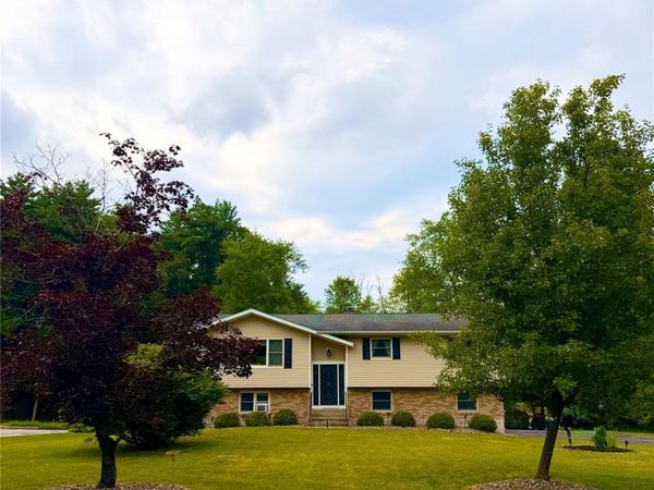 20 Lenart Place , Hopewell Junction, NY 12533