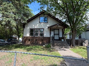3250 Bryant Avenue N, Minneapolis, MN 55412