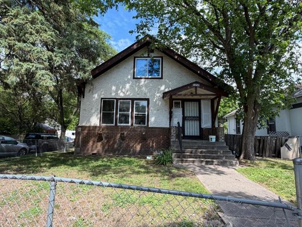 3250 Bryant Avenue N, Minneapolis, MN 55412