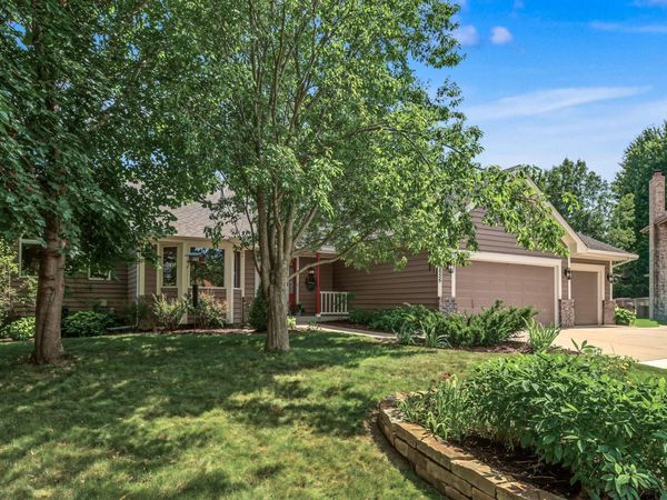 14856 River Crossing, Savage, MN 55378