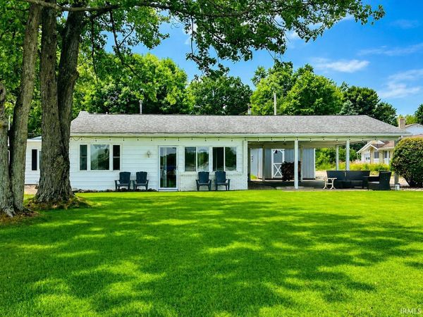 9045 Maple Court, Bremen, IN 46506