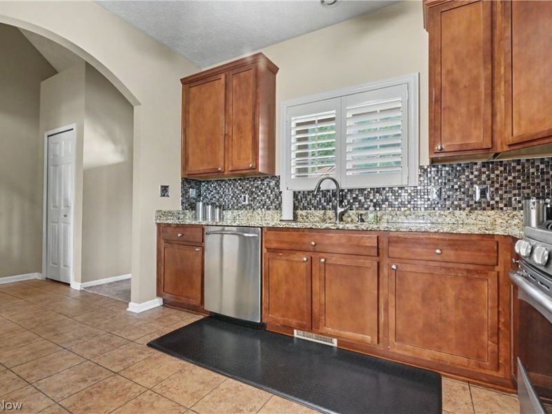 3865 Arcadia Circle, Willoughby, OH 44094 Photo 13